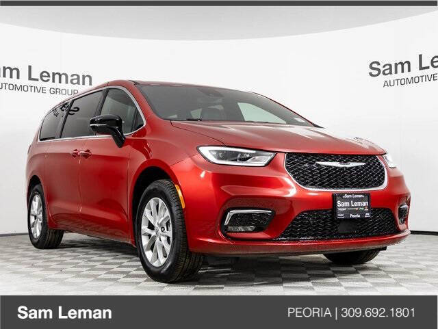 2025 Chrysler Pacifica for sale at Sam Leman Chrysler Jeep Dodge of Peoria in Peoria IL