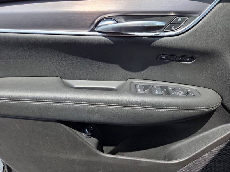 2024 Cadillac XT6 Luxury