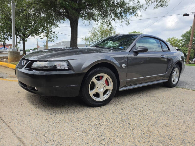 2004 Ford Mustang