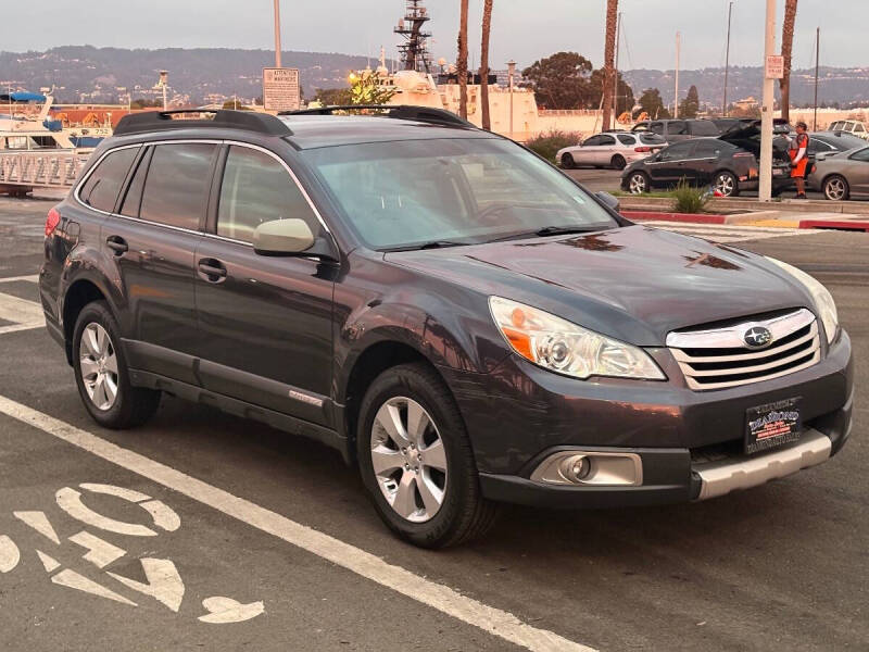2010 Subaru Outback 2.5i Limited
