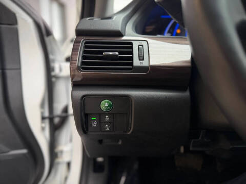 2017 Honda Accord Hybrid EX-L