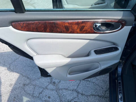 2004 Jaguar XJ-Series XJ8