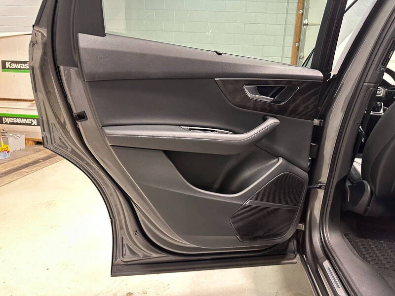 2021 Audi Q7 quattro Premium Plus 55 TFSI