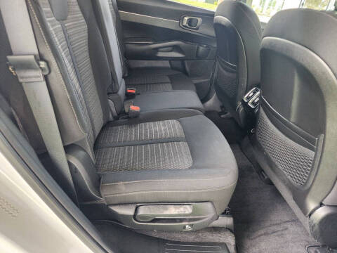2023 Kia Sorento LX