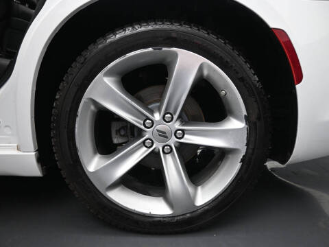 2019 Chrysler 300 S