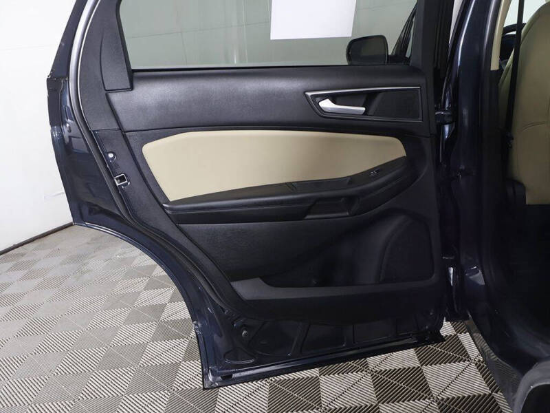 2024 Ford Edge SE