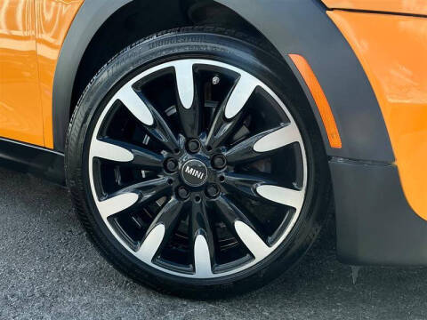 2015 MINI Hardtop 4 Door Cooper