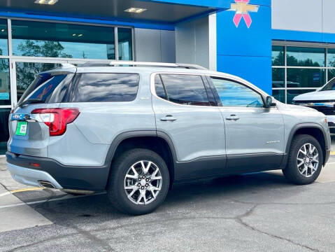 2023 GMC Acadia SLT