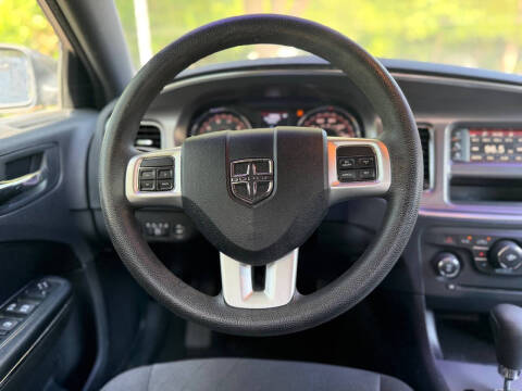 2013 Dodge Charger SE