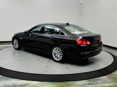 2015 BMW 5 Series 528i
