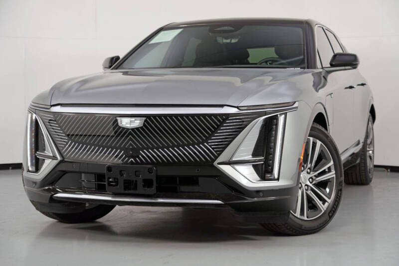 2025 Cadillac LYRIQ Luxury 2