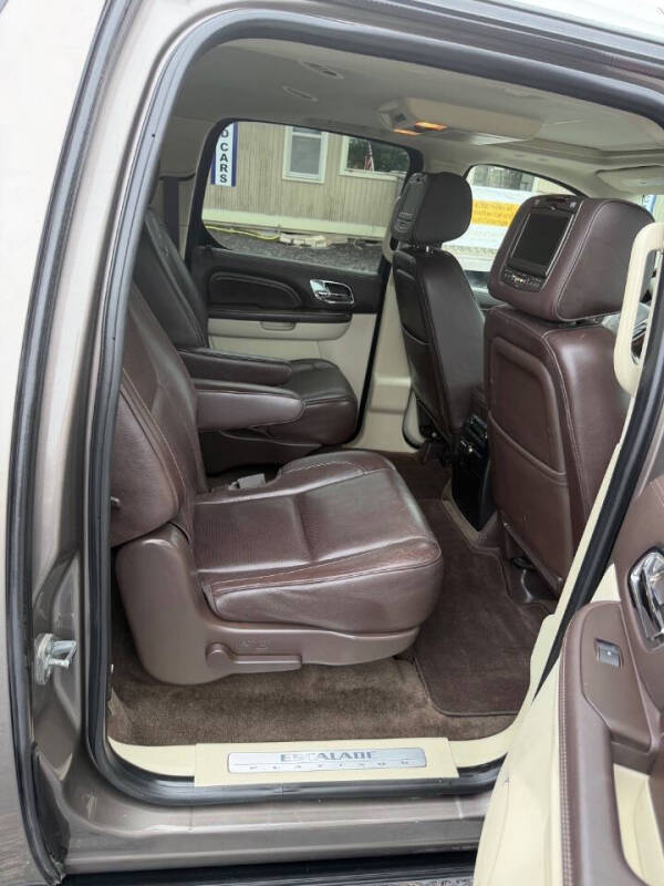 2013 Cadillac Escalade ESV Platinum Edition