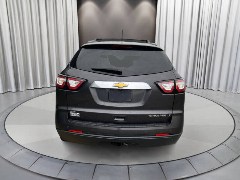 2014 Chevrolet Traverse 2LT photo 4