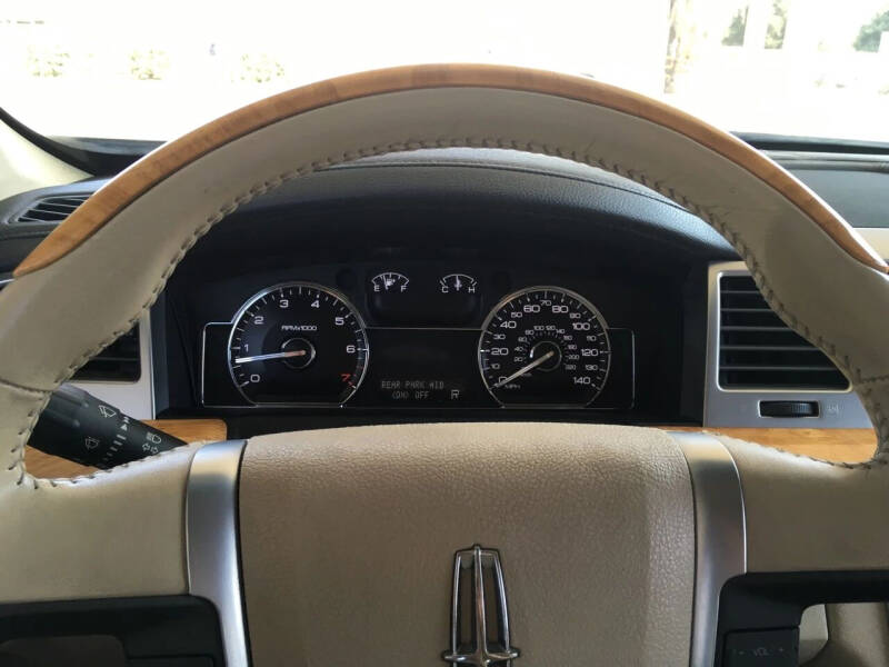 2009 Lincoln MKS for sale at CONTINENTAL AUTO EXCHANGE in Lemoore CA
