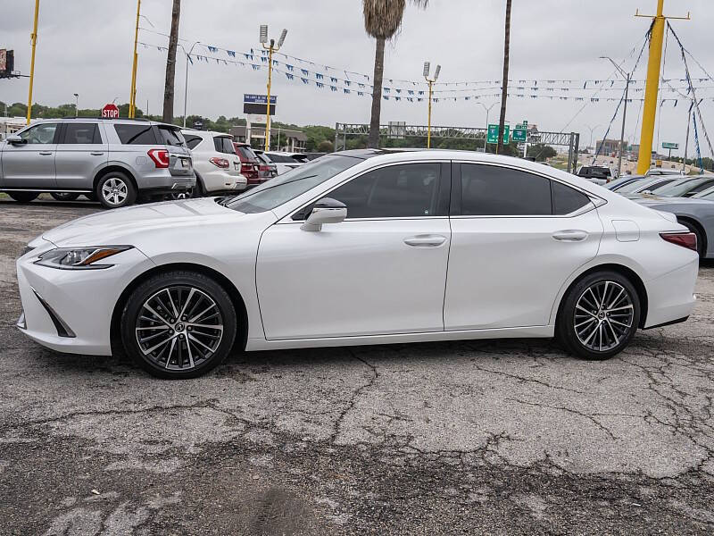2022 Lexus ES 350