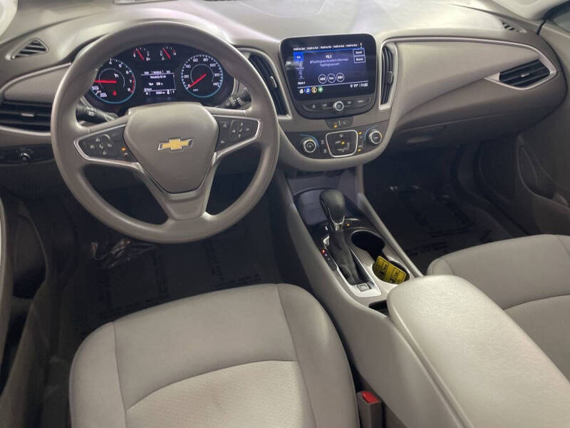 2024 Chevrolet Malibu LS