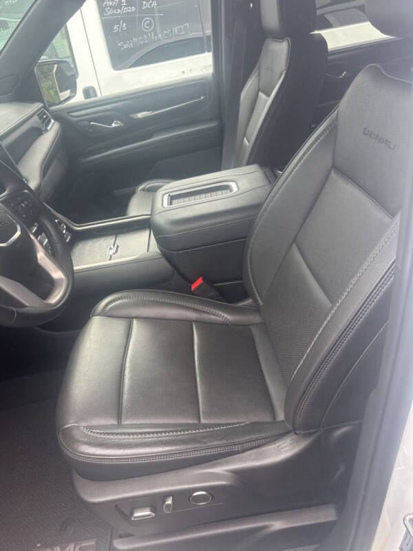 2024 GMC Yukon XL Denali