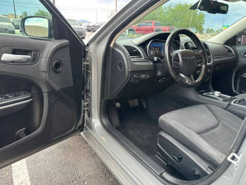 2019 Chrysler 300