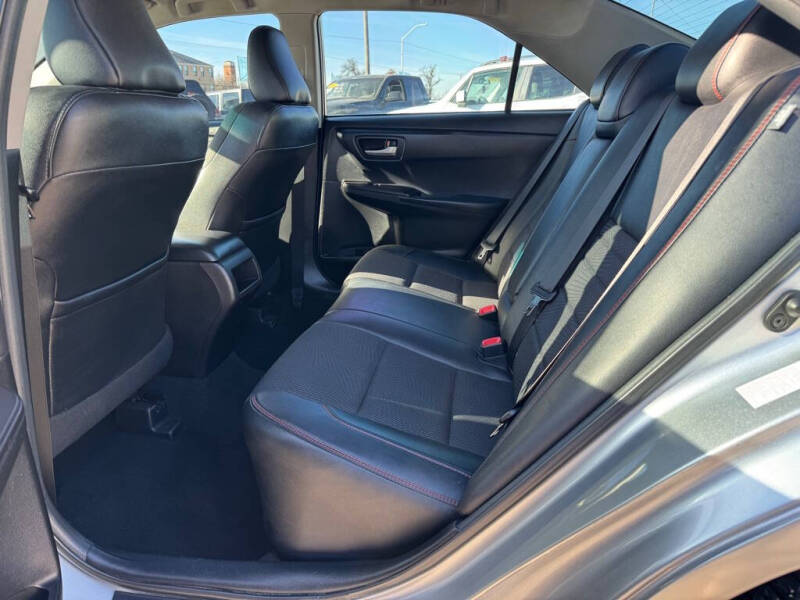 2017 Toyota Camry LE