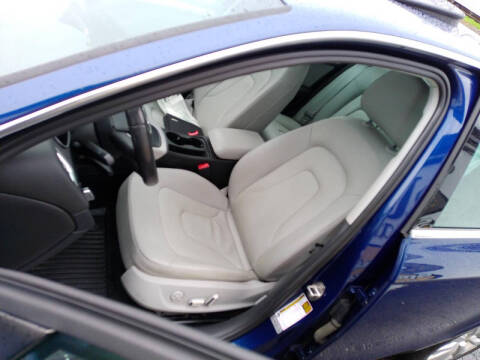 2013 Audi A4 2.0T quattro Premium