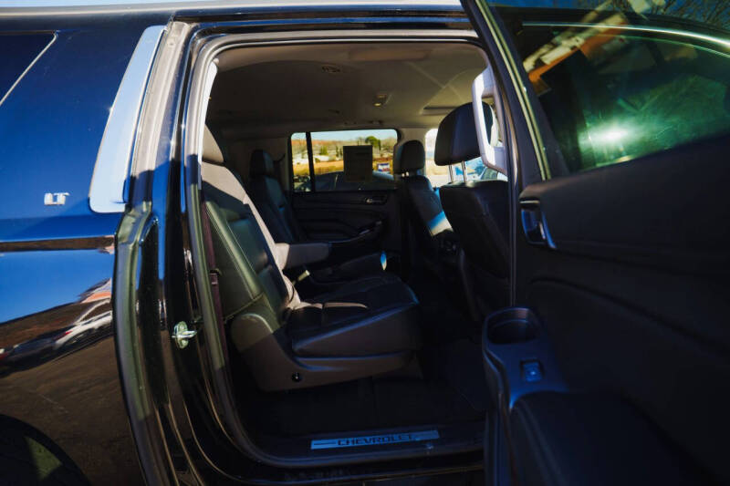 2017 Chevrolet Suburban LT