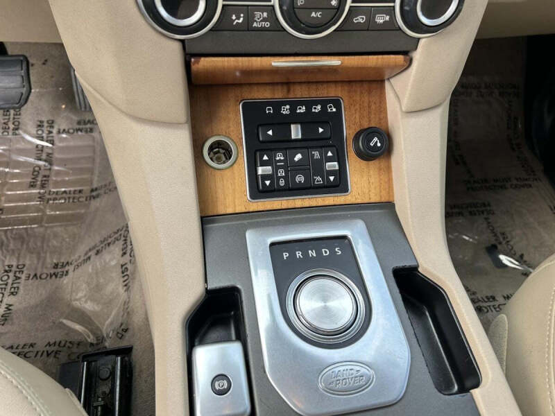 2015 Land Rover LR4 HSE LUX