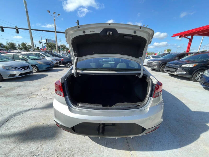 2020 Hyundai Elantra SEL