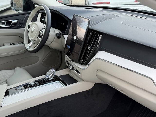 2026 Volvo XC60 B5 Ultra