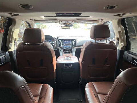 2017 Cadillac Escalade ESV Premium Luxury
