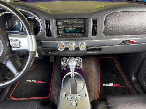 2004 Chevrolet SSR LS