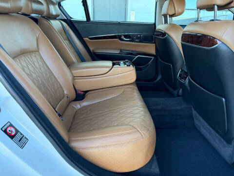2015 Kia K900 Luxury