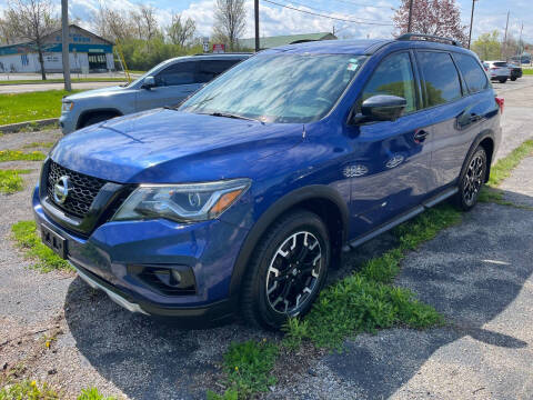 2020 Nissan Pathfinder SL