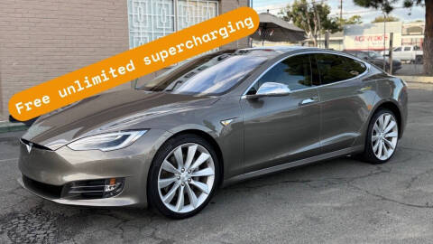 2016 Tesla Model S 90D