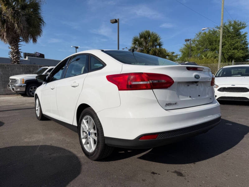 2017 Ford Focus SE