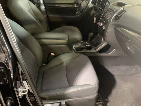 2013 Kia Sorento LX