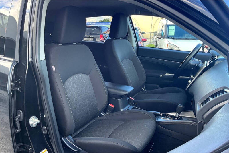 2020 Mitsubishi Outlander Sport SE