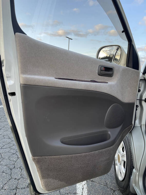 1997 Toyota Granvia