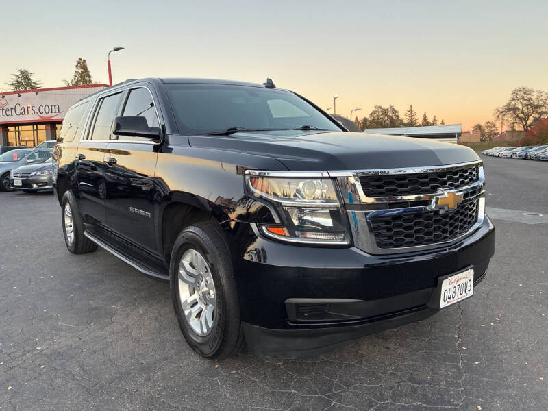 2019 Chevrolet Suburban LS's photo