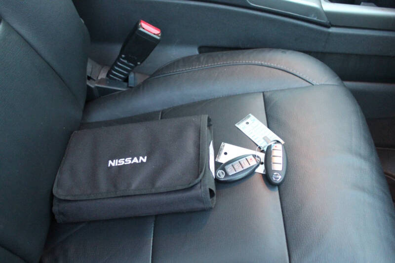 2015 Nissan Armada Platinum