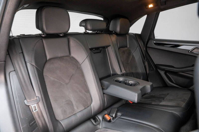 2016 Porsche Macan S