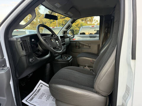 2021 Chevrolet Express 2500