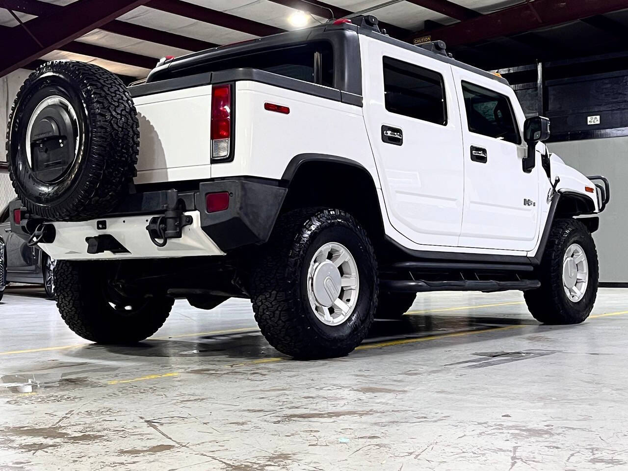 2008 HUMMER H2 SUT for sale at Carnival Car Company in Victoria, TX