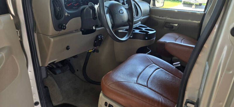 2007 Ford E-Series E-350 SD XLT