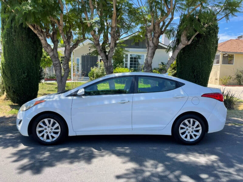 2011 Hyundai Elantra for sale at Singh Auto Outlet in North Hollywood CA
