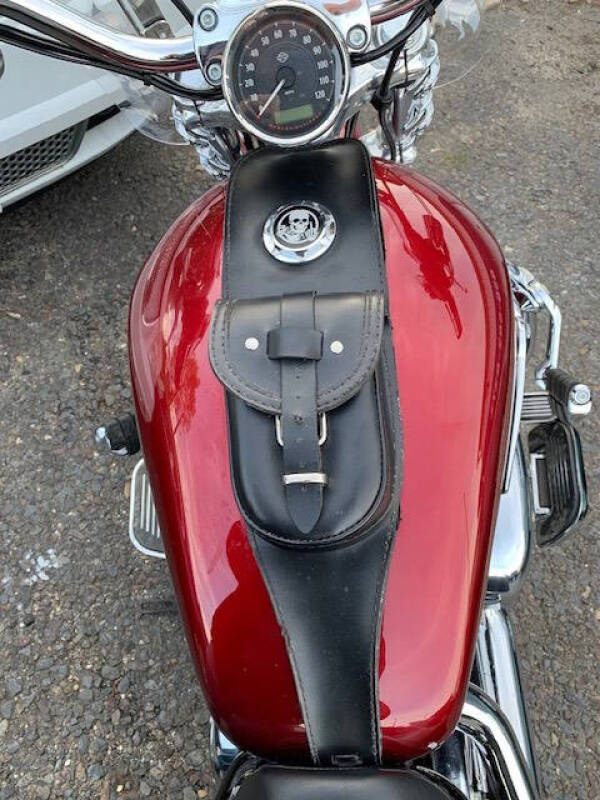 2017 Harley-Davidson SPORTSTER XL 1200C CUSTOM