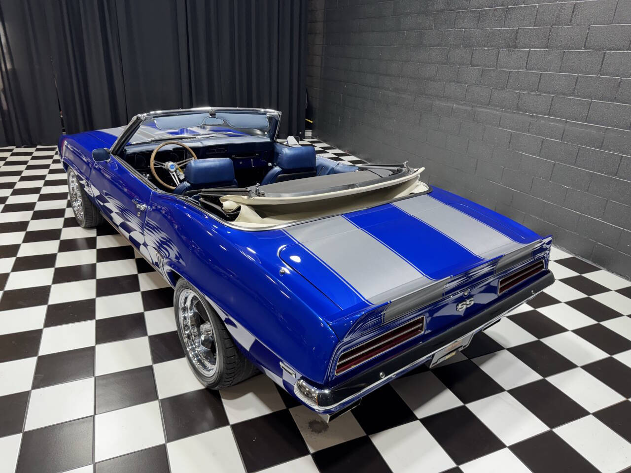 1969 Chevrolet Camaro 33