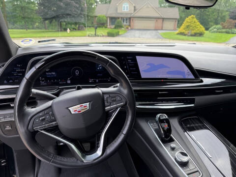 2022 Cadillac Escalade Sport