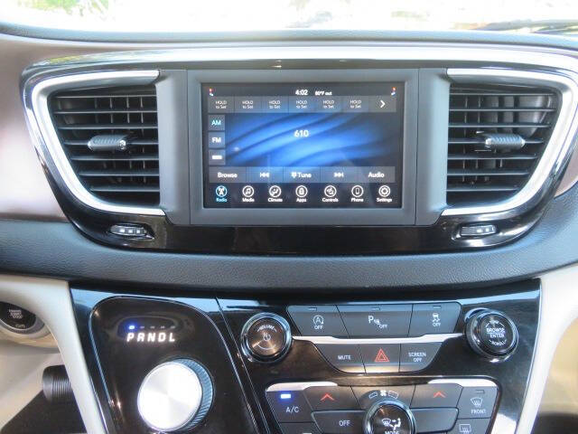 2021 Chrysler Voyager LXi