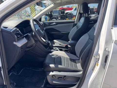 2023 Volkswagen Taos SEL 4Motion