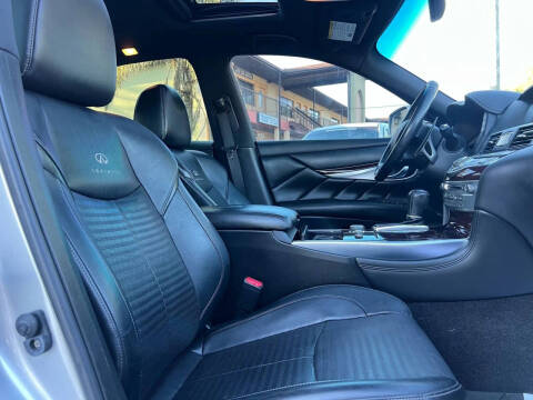 2014 Infiniti Q70 3.7